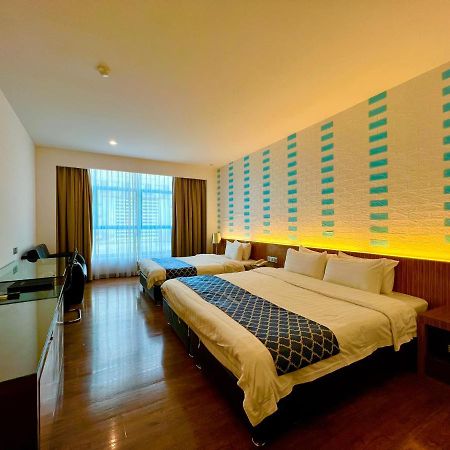 New World Express Motel 民都鲁 外观 照片