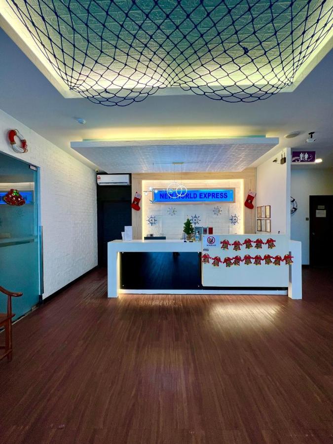 New World Express Motel 民都鲁 外观 照片