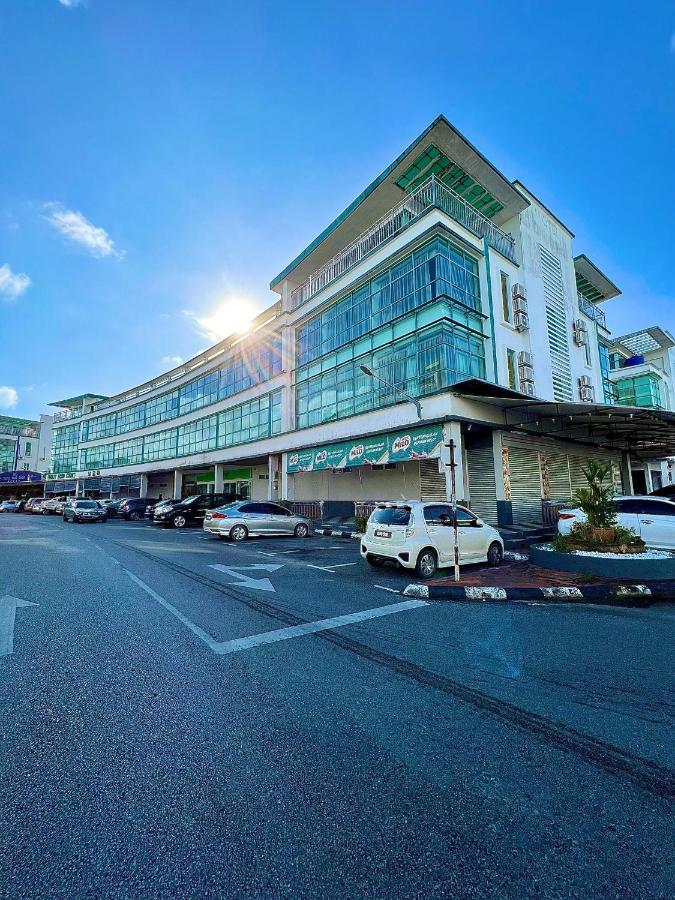 New World Express Motel 民都鲁 外观 照片