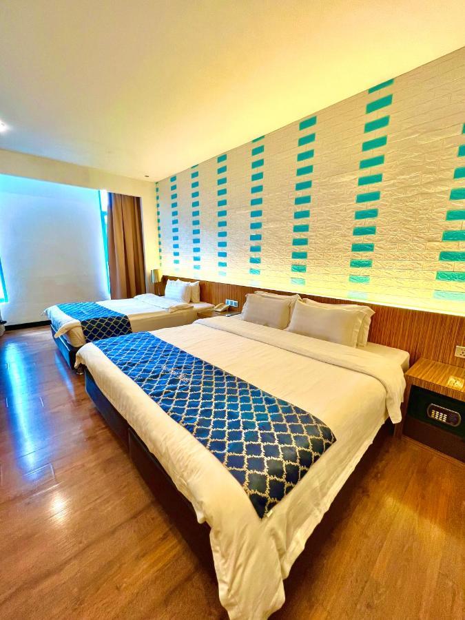 New World Express Motel 民都鲁 外观 照片