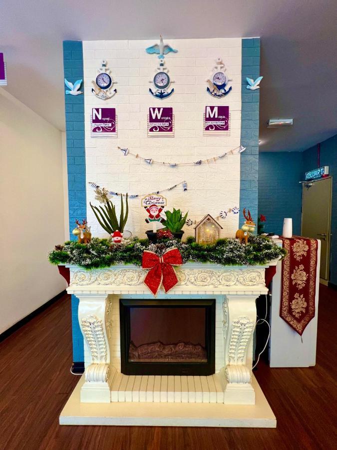 New World Express Motel 民都鲁 外观 照片