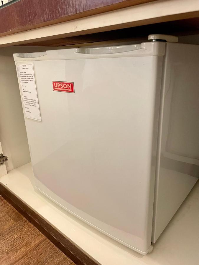 New World Express Motel 民都鲁 外观 照片